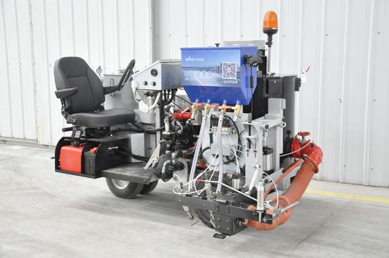 Camion per la marcatura della linea stradale termoplastico a guida ridotta - versione di estruzione