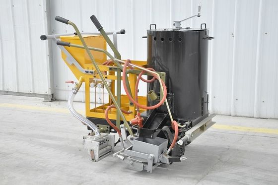 Cani che spingono la macchina di marcatura stradale termoplastica 100 - 500 mm di larghezza